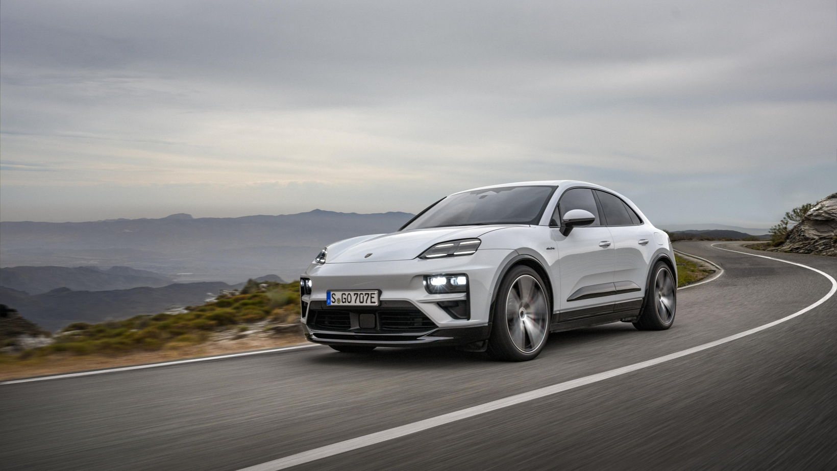 Porsche expects to lose $351 million from tariffs in April to May