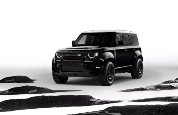 Full blackening Land Rover Defender OCTA Black official picture released
