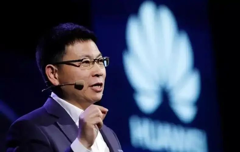 Huawei's "dragon and tiger fight" ending, Wang Jun switched to Qianli Technology! Eating the loss of talents being dug up, Geely learned smartly