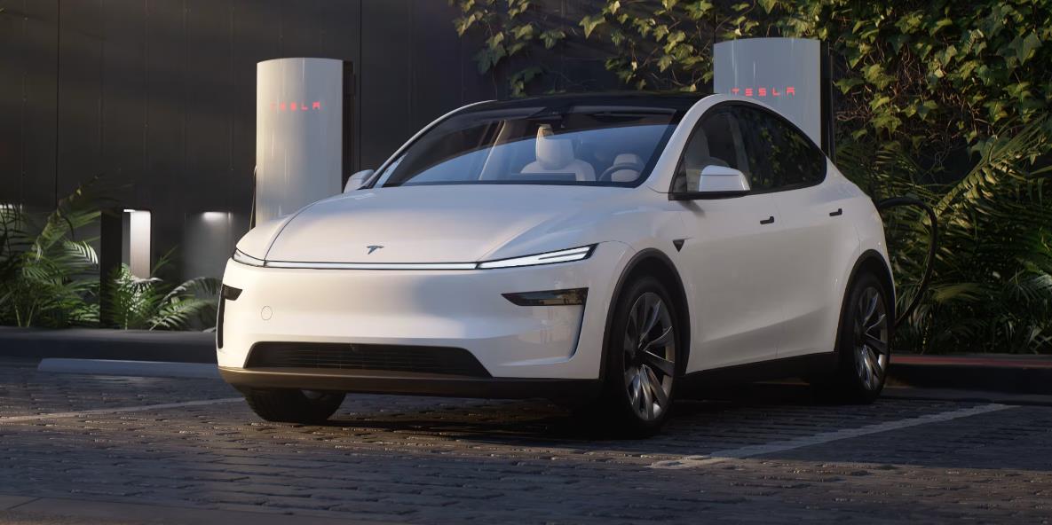 It was revealed that Tesla executives and Musk's confidant Afshar had resigned